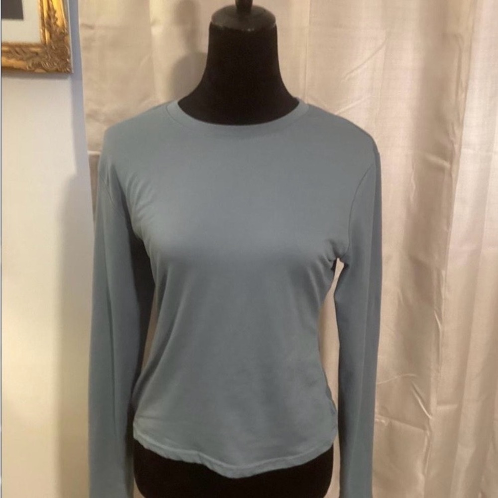 Classic Long-Sleeve Crewneck Top in Dusty Blue
